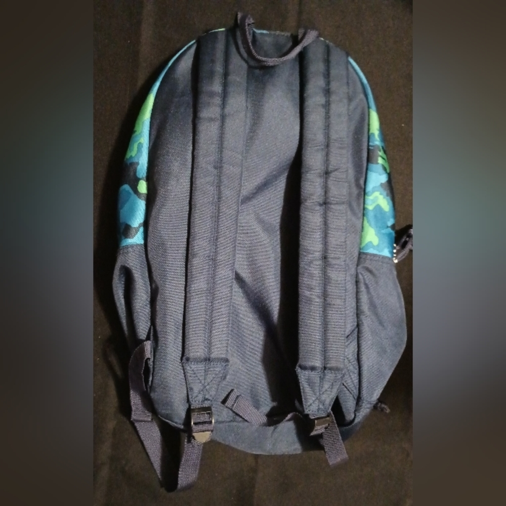 Green/Blue Camouflaged BackPack No Name - Picture 2 of 8